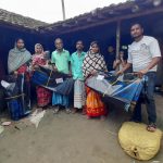 তিন পরিযায়ী শ্রমিকের পরিবারকে ত্রাণ সামগ্রী বিতরণ