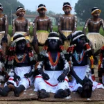 গহীন আমাজন অরণ্যের বিভিন্ন উপজাতি