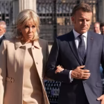 স্ত্রীকে ‘নারী’ প্রমাণ করতে কোর্টে ফরাসি প্রেসিডেন্ট