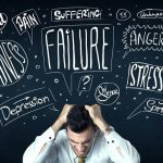 কর্মীদের চাপে রাখলে অফিসের লাভ, নাকি ক্ষতি?