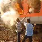 আতশবাজি থেকে গরিব রথ এক্সপ্রেসে অগ্নিকাণ্ড?