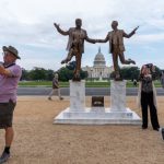 পুনর্মিলনের ৩৫ বছরে কী পেল জার্মানি?