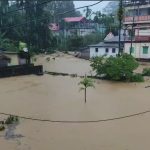 টানা বৃষ্টিতে ভয়াবহ বন্যা ও ধ্বসে বিপর্যস্ত উত্তরবঙ্গ