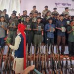 ছত্তিশগড়, মহারাষ্ট্রে ২৫৮ মাওবাদীর আত্মসমর্পণ