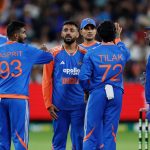 ভারতের ব্যাটিং-ধ্বসে একপেশে ম্যাচ জিতলো অস্ট্রেলিয়া, একা লড়লেন অভিষেক শর্মা