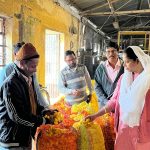 রেশম শিল্প ফের ঘুরে দাঁড়িয়েছে: কালিয়াচকে টগবগে গুটি বাজার, পরিদর্শনে মন্ত্রী সাবিনা ইয়াসমিন