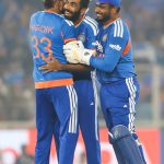 হার্দিকের বিষ্ফোরক ব্যাটিং আর বরুণের ঘূর্ণিতে টি-টোয়েন্টি সিরিজ জিতলো ভারত