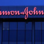 বেবি পাউডার থেকে ডিম্বাশয়ে ক্যান্সার! জনসনকে ৩৬২ কোটি টাকা ক্ষতিপূরণ দিতে নির্দেশ