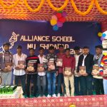 নৈতিক মূল্যবোধে দীক্ষিত করে পরীক্ষার্থীদের বিদায় জানাল অ্যালাইন্স স্কুল