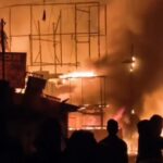 লক্ষীকান্তপুরের বিজয়গঞ্জ বাজারে ভয়াবহ অগ্নিকাণ্ড, ভস্মীভূত একাধিক দোকান