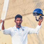 সুদীপের ত্রিশত হাতছাড়া হলেও, শামির ঝড়ে সেমিফাইনালে বাংলা